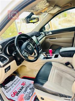 جيب جراند شيروكي